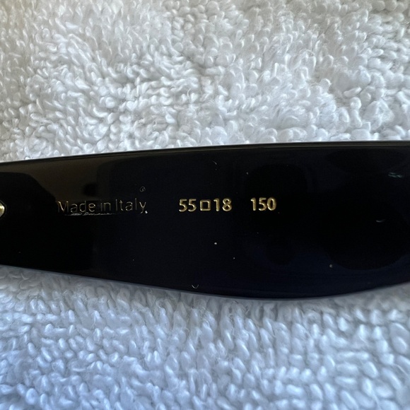 Louis Vuitton Cat Eye Sunglasses Black - Authentic main image 14